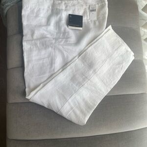 NWT Banana Republic Slim Ankle White Linen Pants